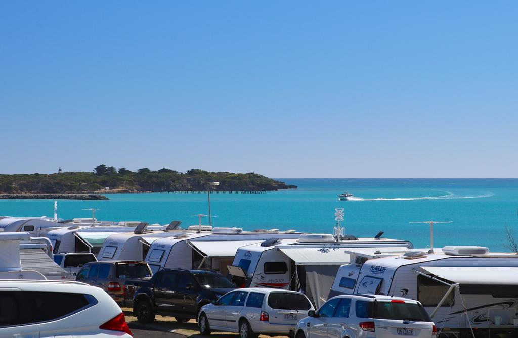 Отель Sea Vu Caravan Park Роб Экстерьер фото